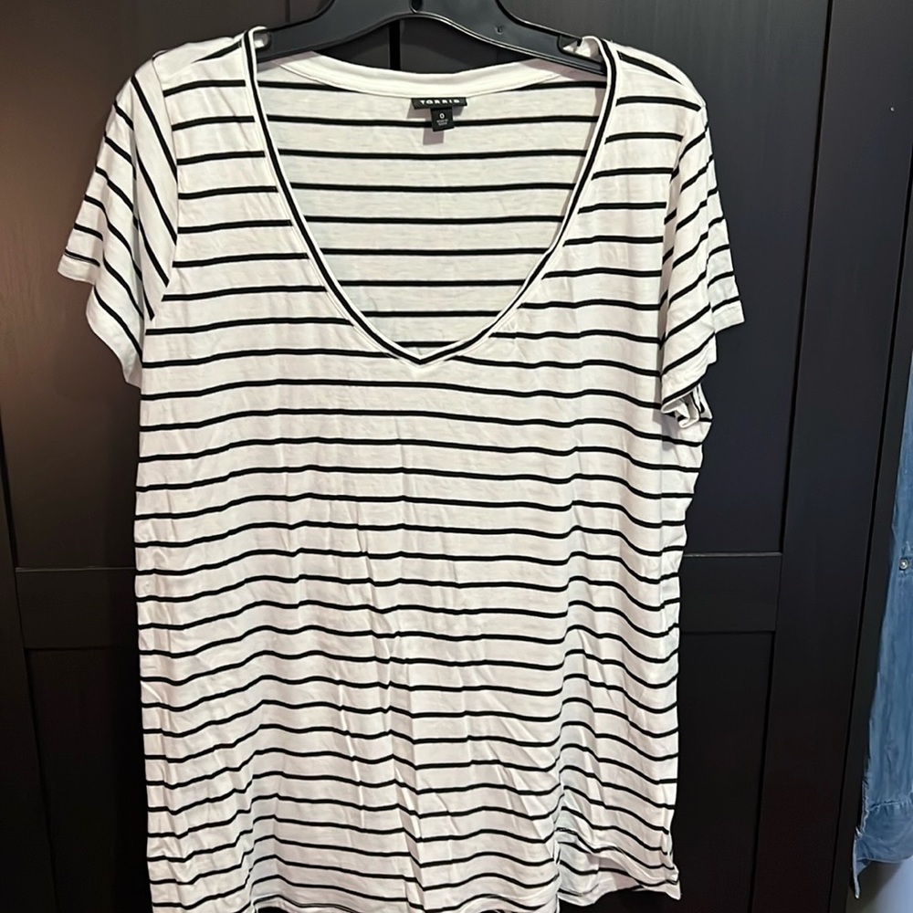 Gently worn toward V-neck striped shirt, black and white stripes size 0